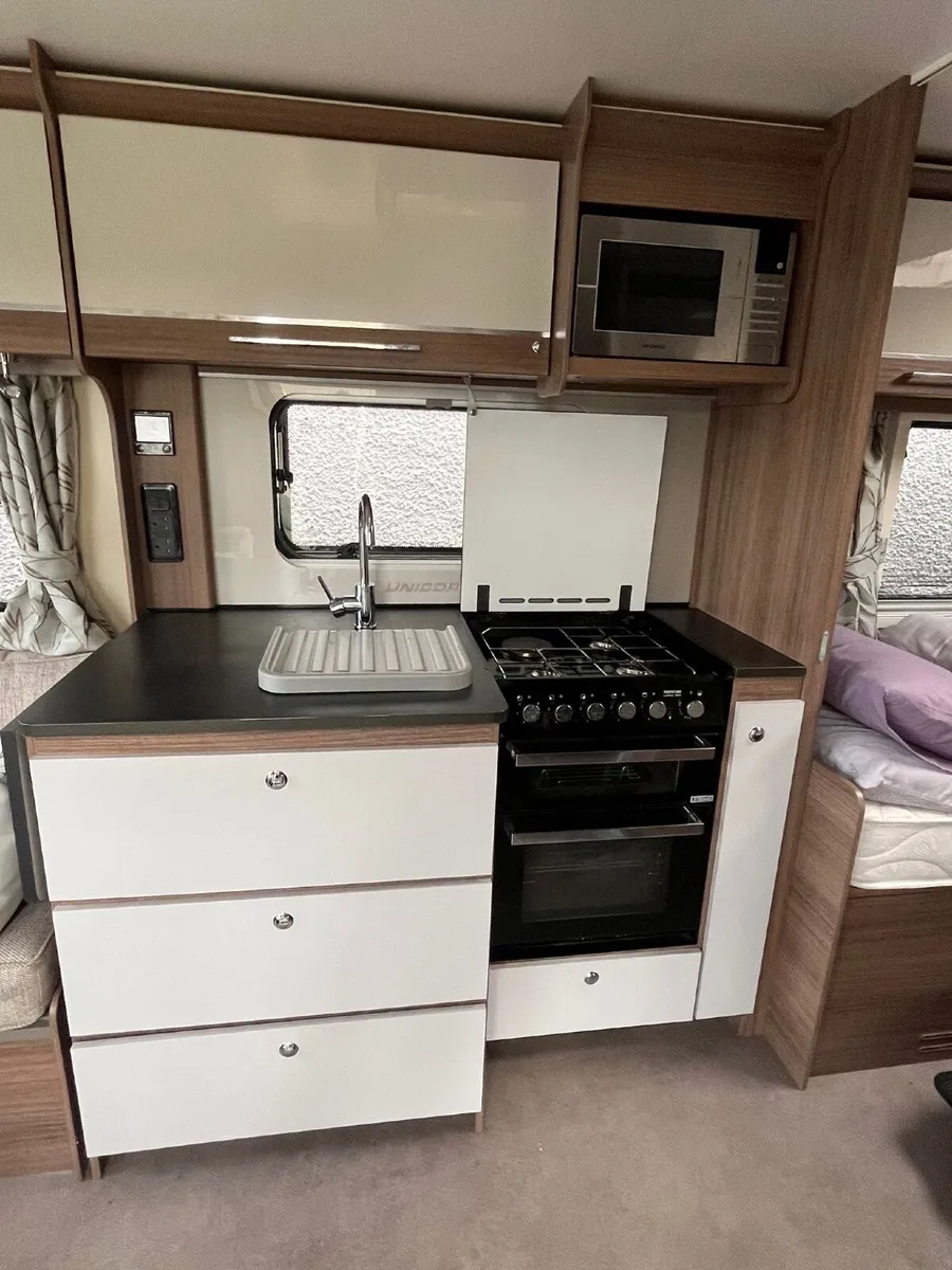 Caravan  Bailey Unicorn 4 Berth Touring - Image 4