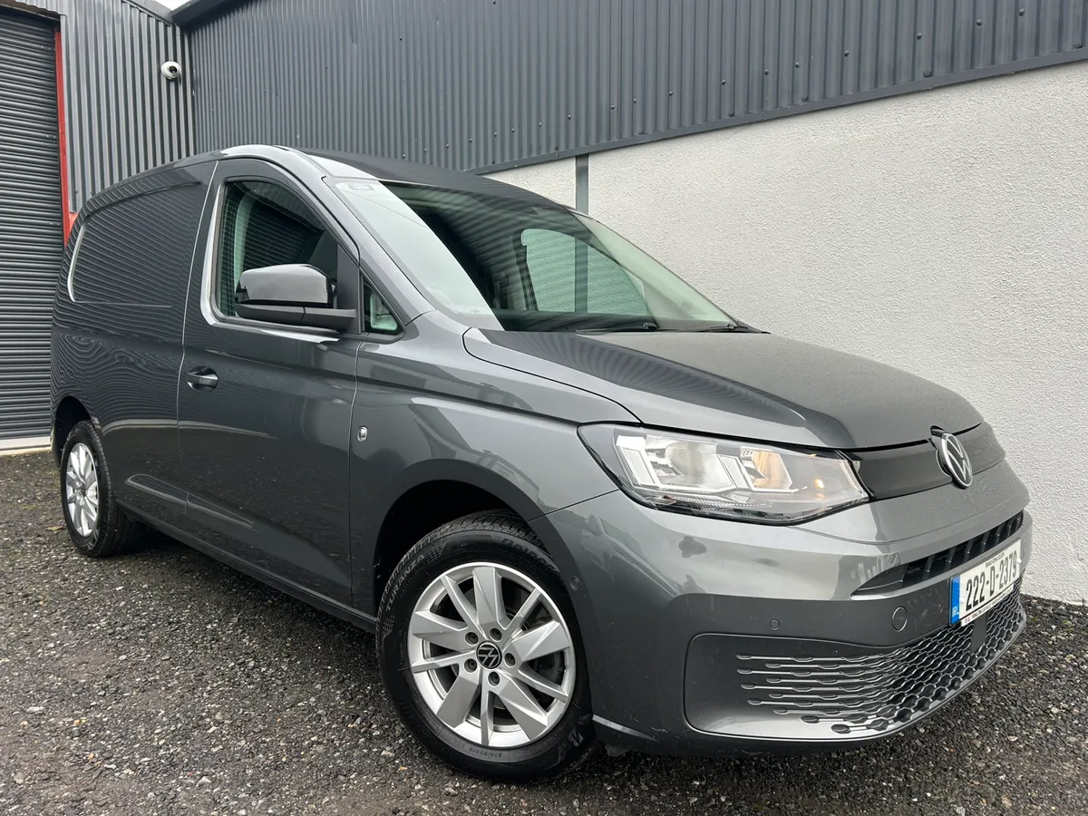 2022 Volkswagen Caddy 122 Bhp / Air con - Image 1