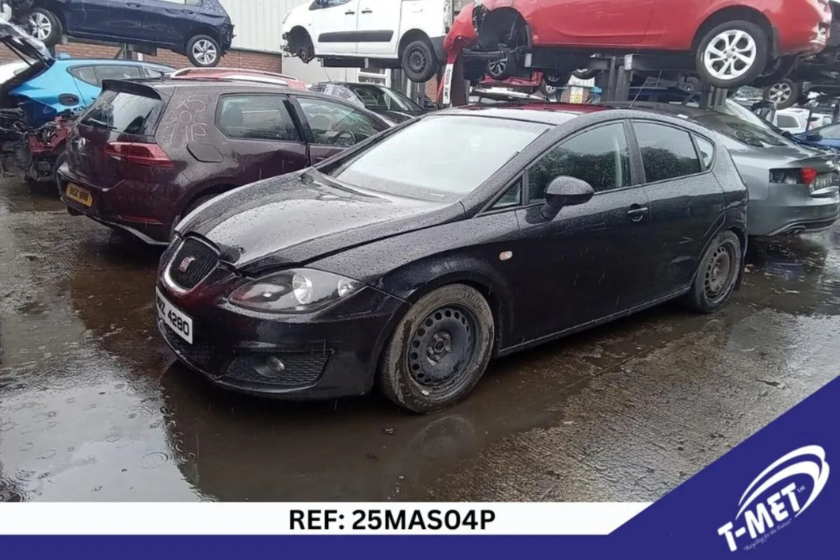 2010 SEAT LEON BREAKING FOR PARTS - Image 1