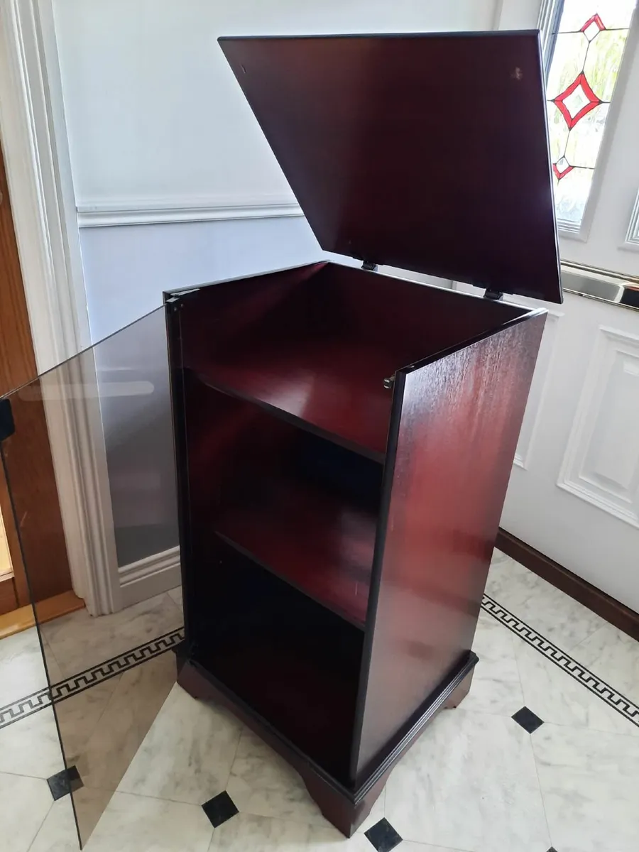 FURNITURE  - WINDOW BLIND  - TV STAND - HEADBOARD - Image 2