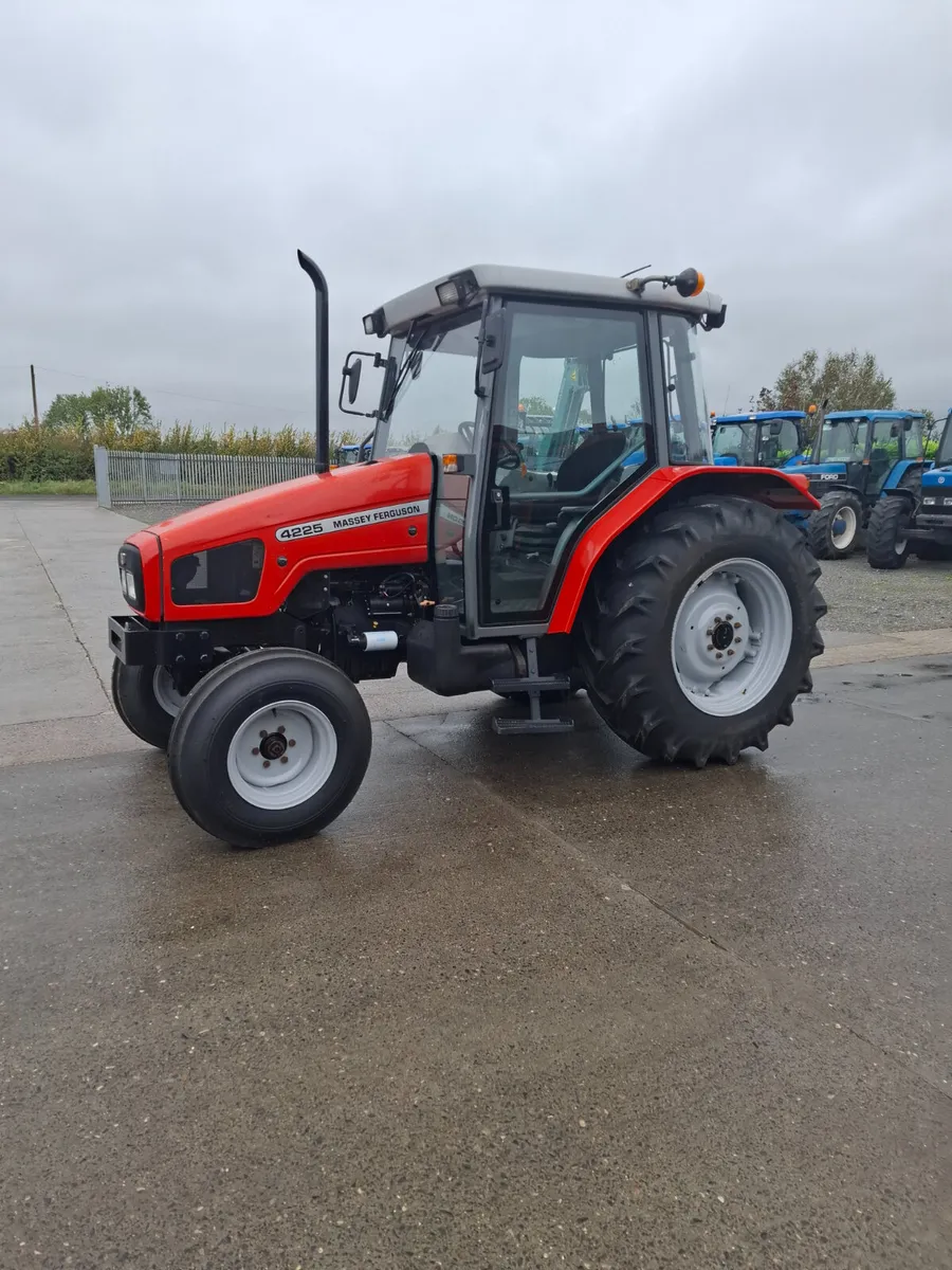 Massey ferguson 4225 - Image 1