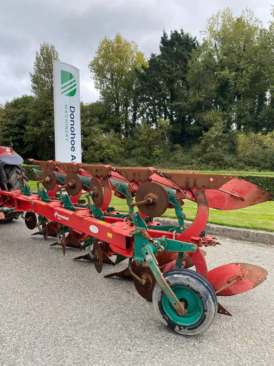 Kverneland ED 5 furrow plough - Image 1