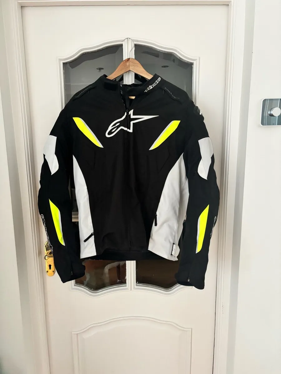 Alpinestars Motorbike Jacket 2XL - like new - Image 1