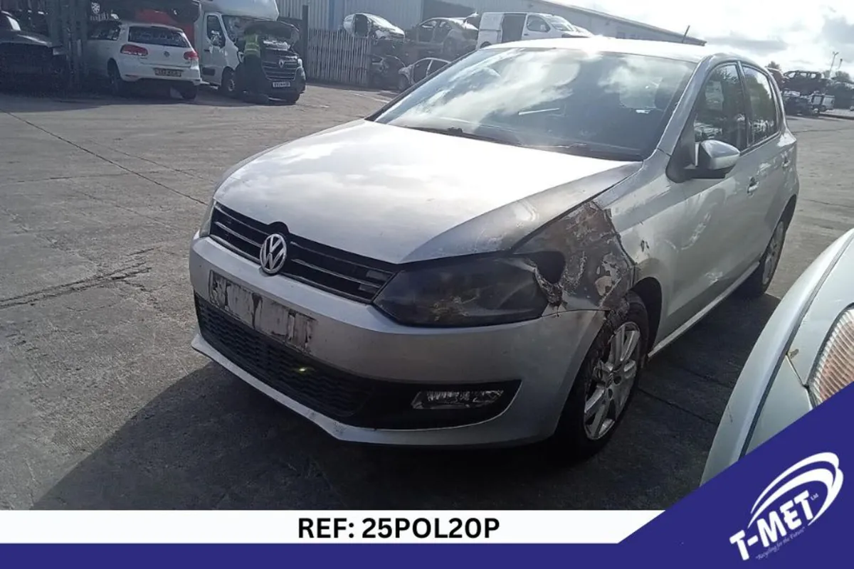 2013 VOLKSWAGEN POLO BREAKING FOR PARTS - Image 3