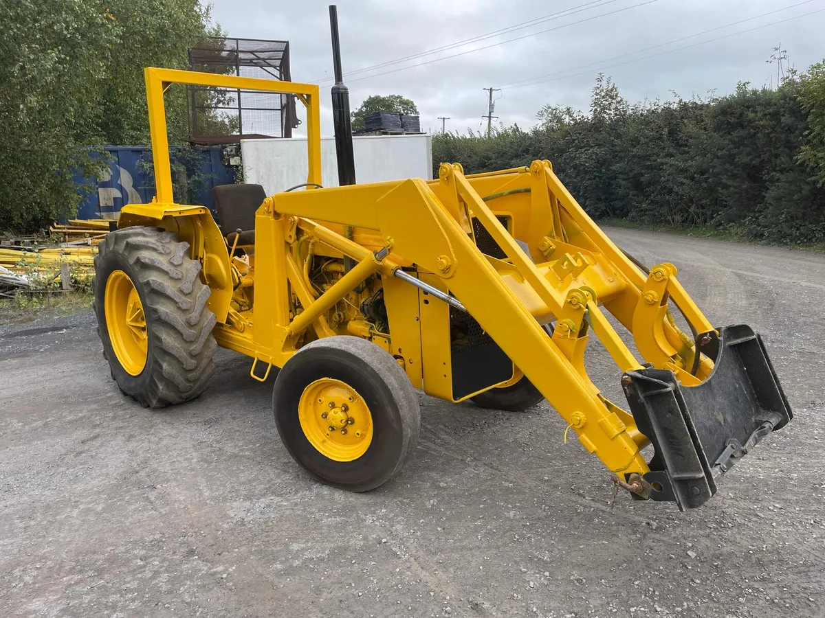 Massey ferguson 50 Loader - Image 2