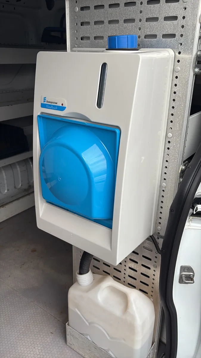 Hot hand wash - Image 1