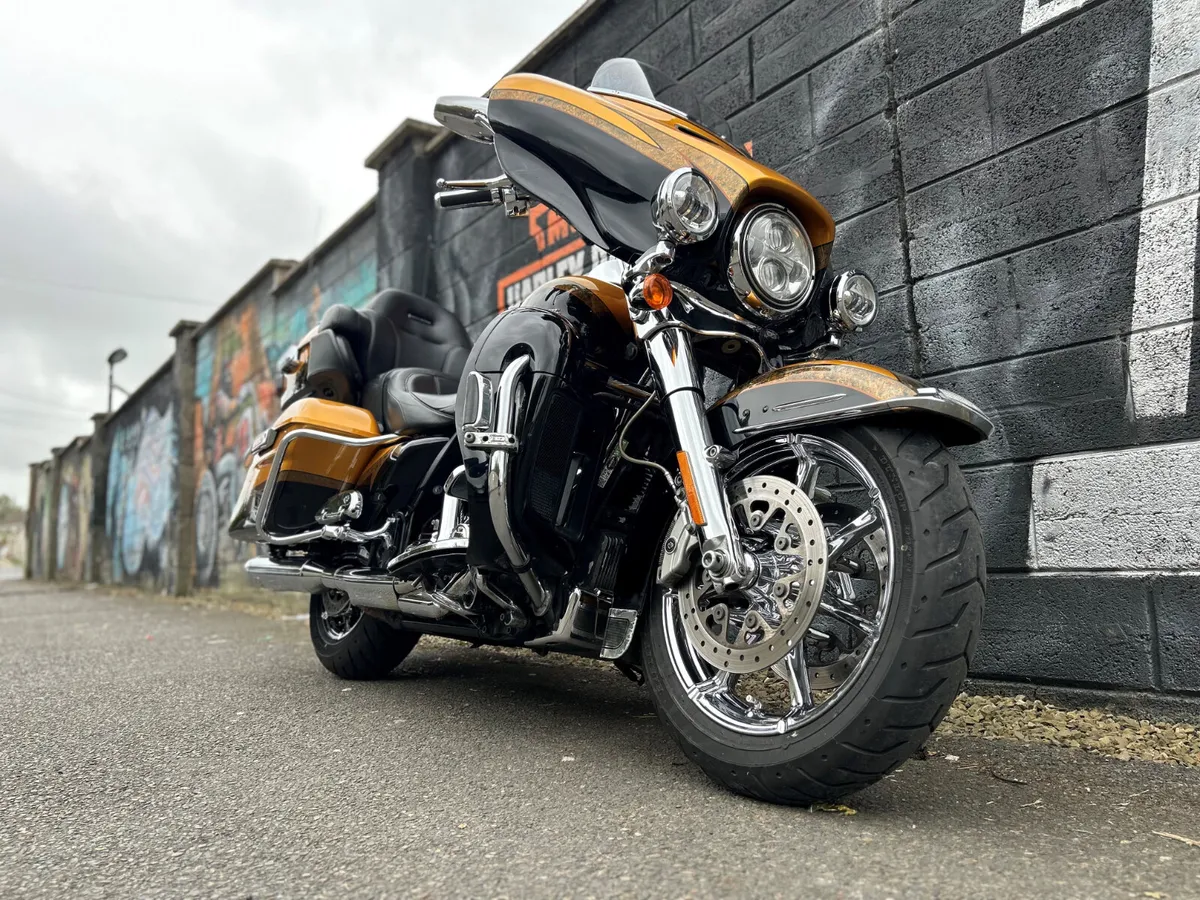 2015 HARLEY-DAVIDSON Ultra Ltd CVO - Image 3
