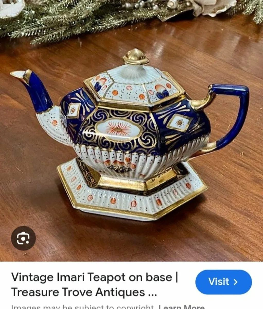Vintage tea pot. Perfect condition.
