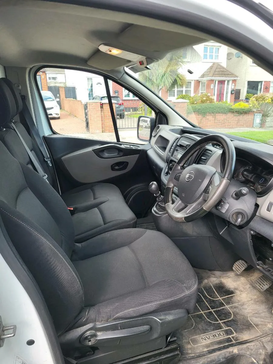 Nissan NV300 2018 - Image 3