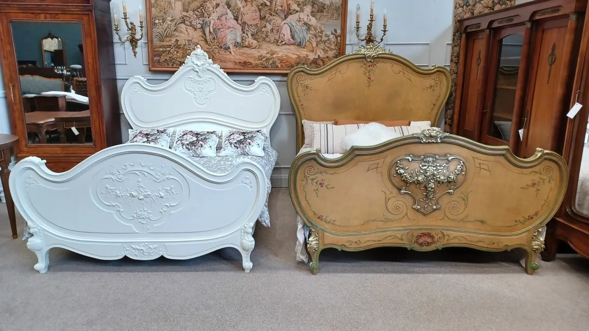 Two unique antique  beds - Image 3