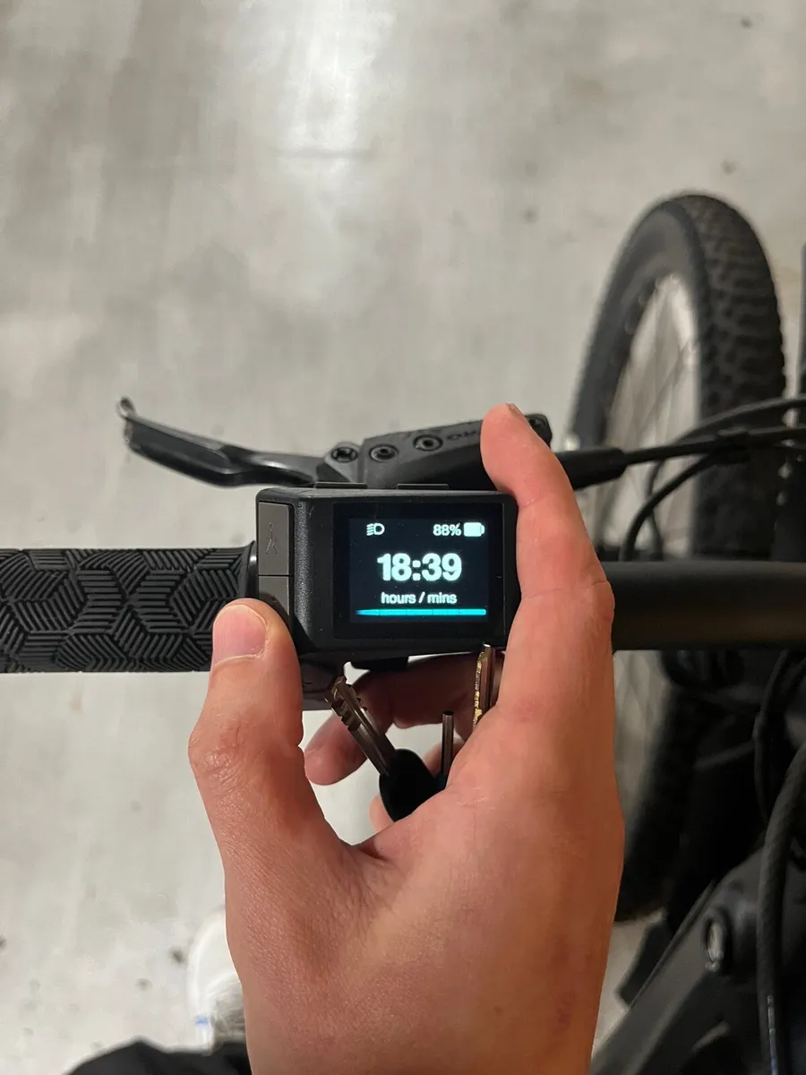 Giant Fathom E+2 29er Electric Bike 500W 2022 - Image 3