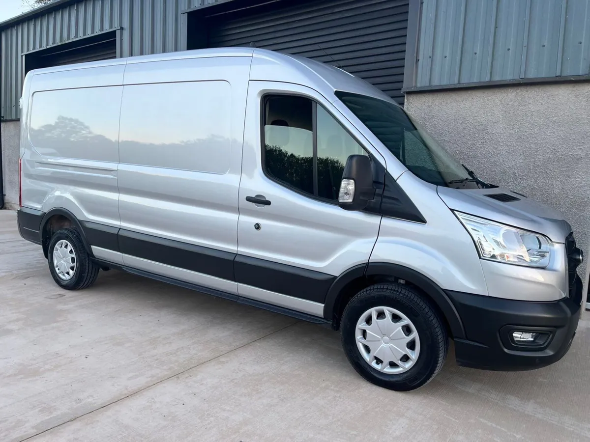 Ford Transit 2022 - Image 2