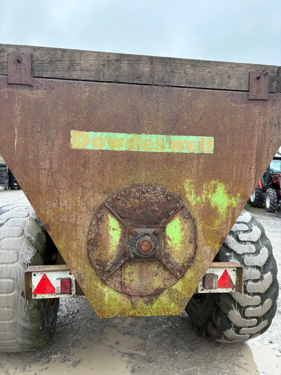 Dowdswell dual spreader - Image 3