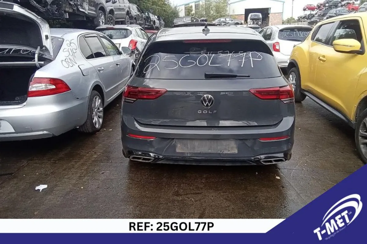 2023 VOLKSWAGEN GOLF BREAKING FOR PARTS - Image 2