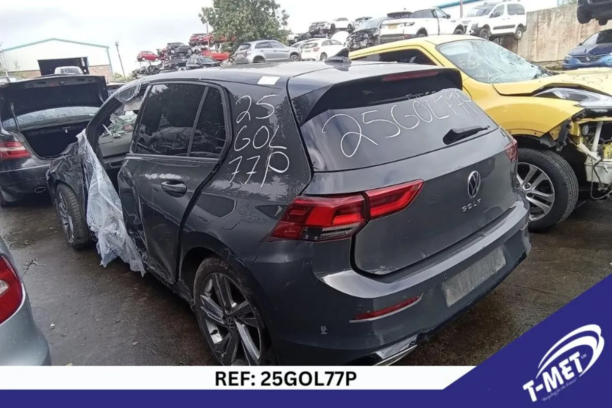 2023 VOLKSWAGEN GOLF BREAKING FOR PARTS - Image 3