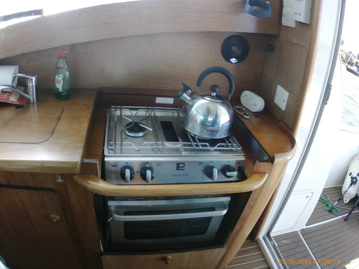 Jeanneau Merry Fisher 925 - Image 2