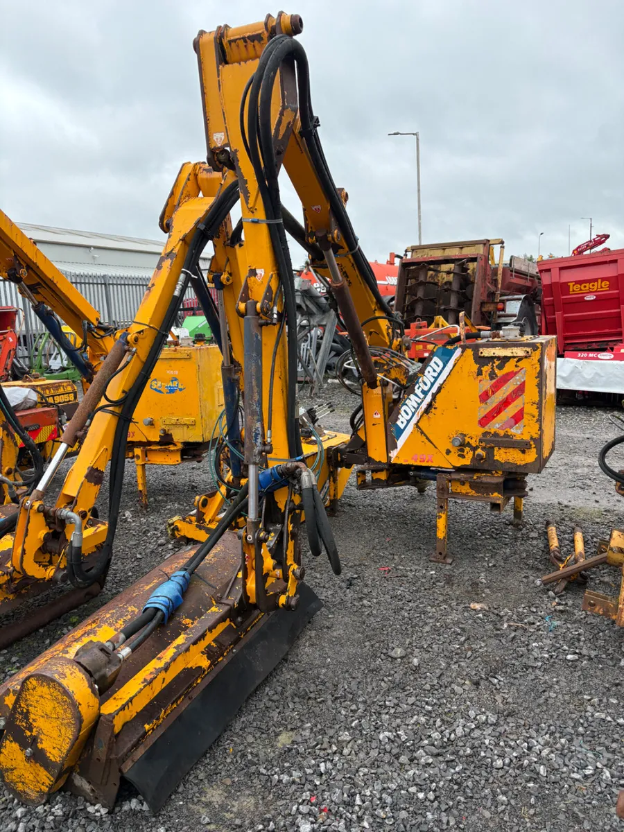 Bomford B49 Hedgecutter - Image 1