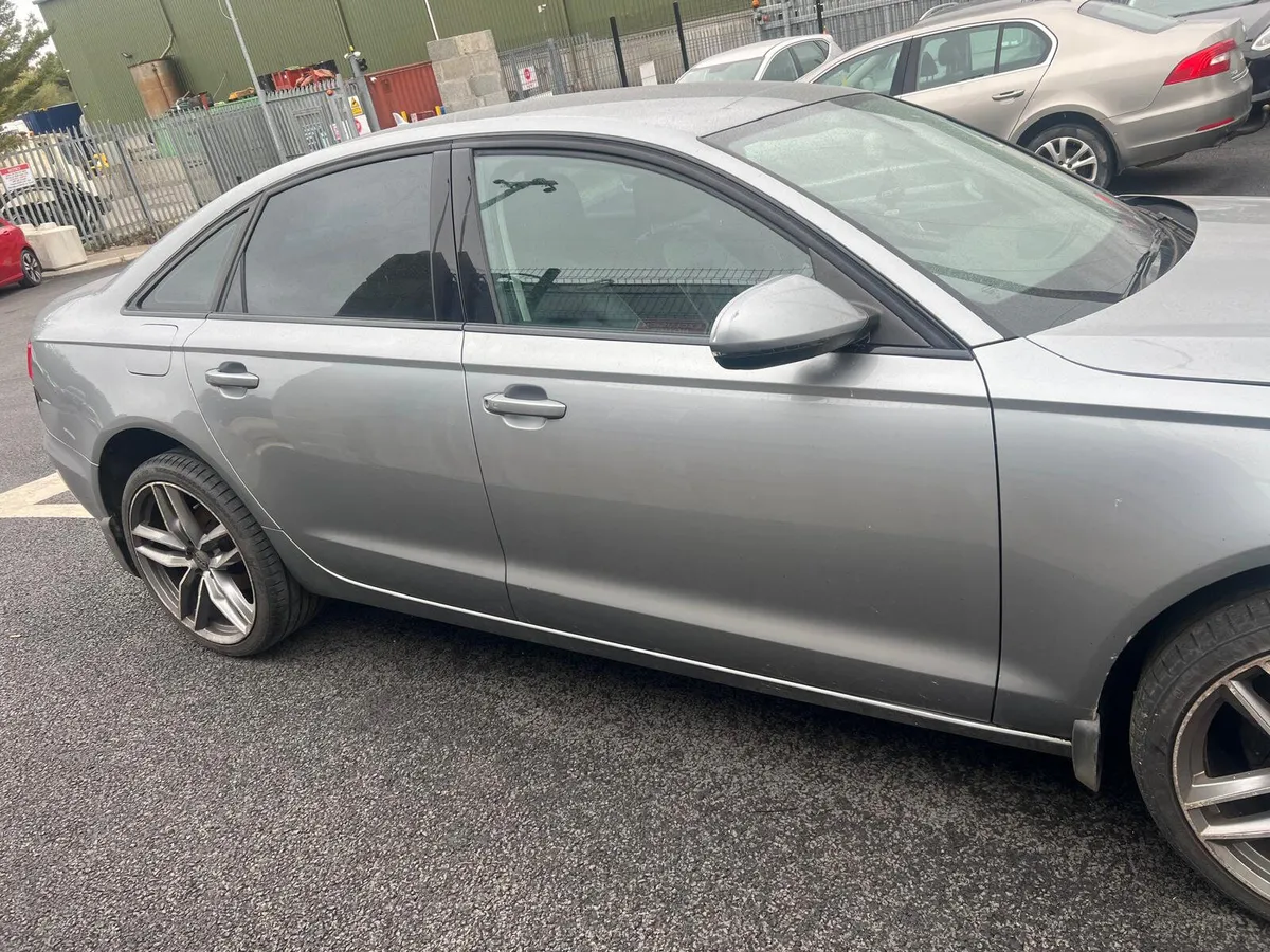 12 AUDI A6 SE Breaking Only - Image 4