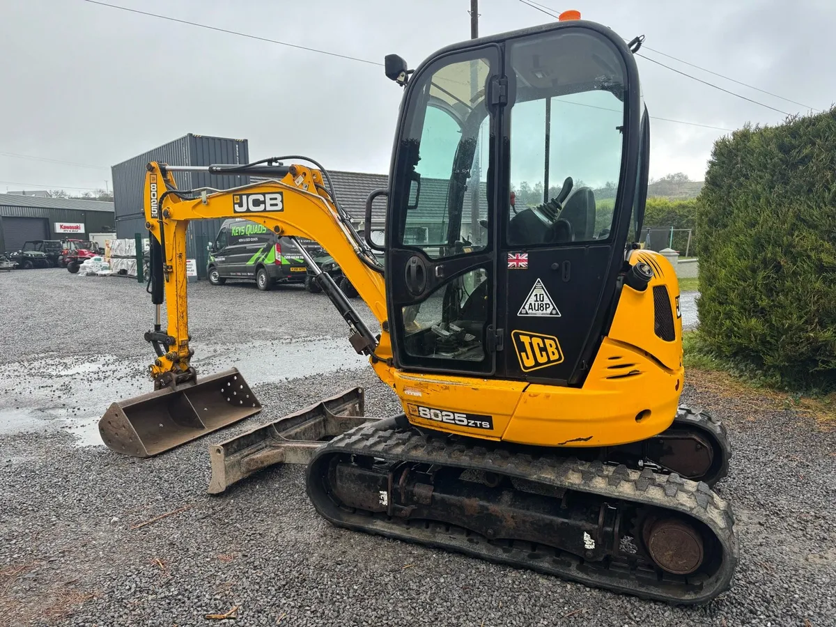 2018 JCB 8025 Zts - Image 2