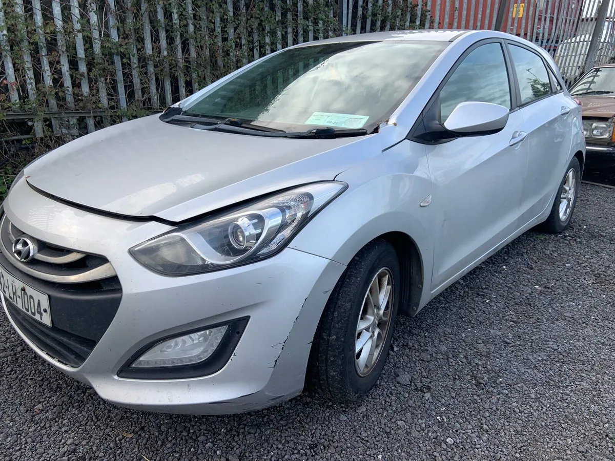 Hyundai i30 1.6d low mileage - Image 1