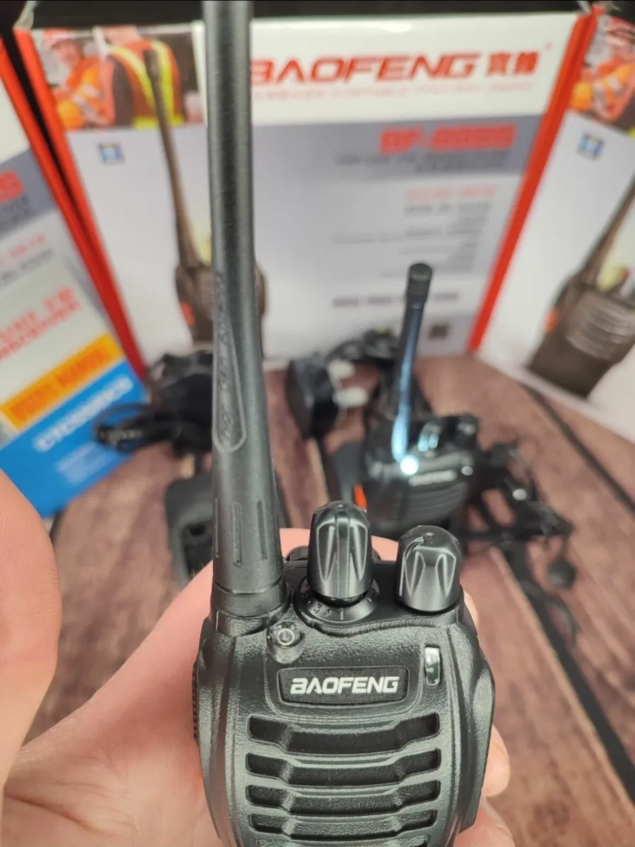 Professional Long Range Walkie Talkie Radios 2PCS - Image 4