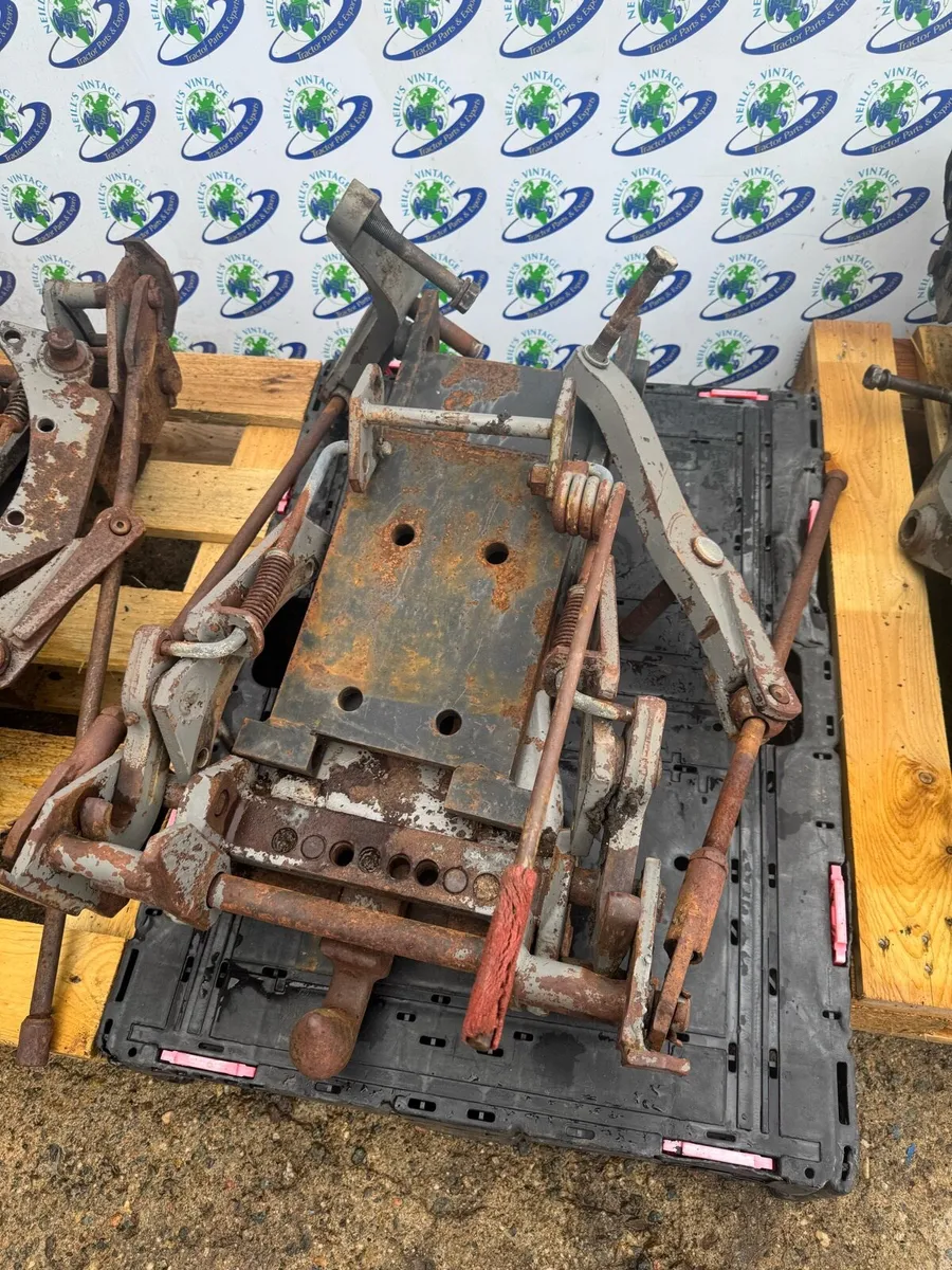 Wide Selection of Massey Ferguson Pickup Hitches - Image 4