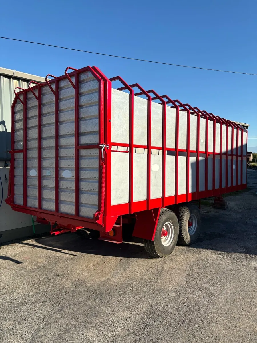 Cattle trailer - Image 1