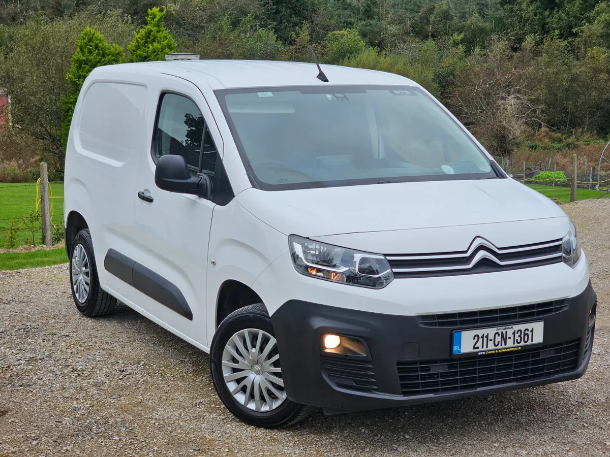 Citroen Berlingo 2021 - Image 2