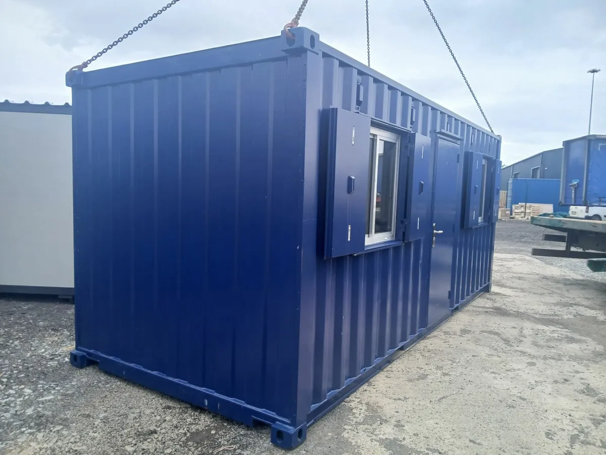 Cabins  and  Containers - Image 4