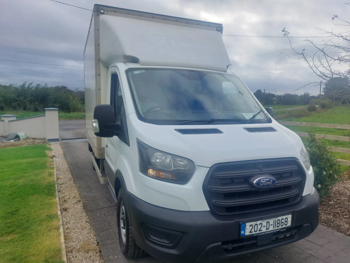FORD TRANSIT 202' LUTON WITH TAIL LIFT - Image 2
