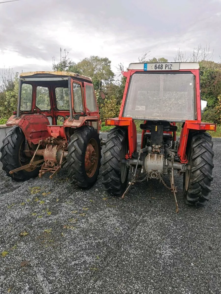 2 x Massey Ferguson 135 - Image 2