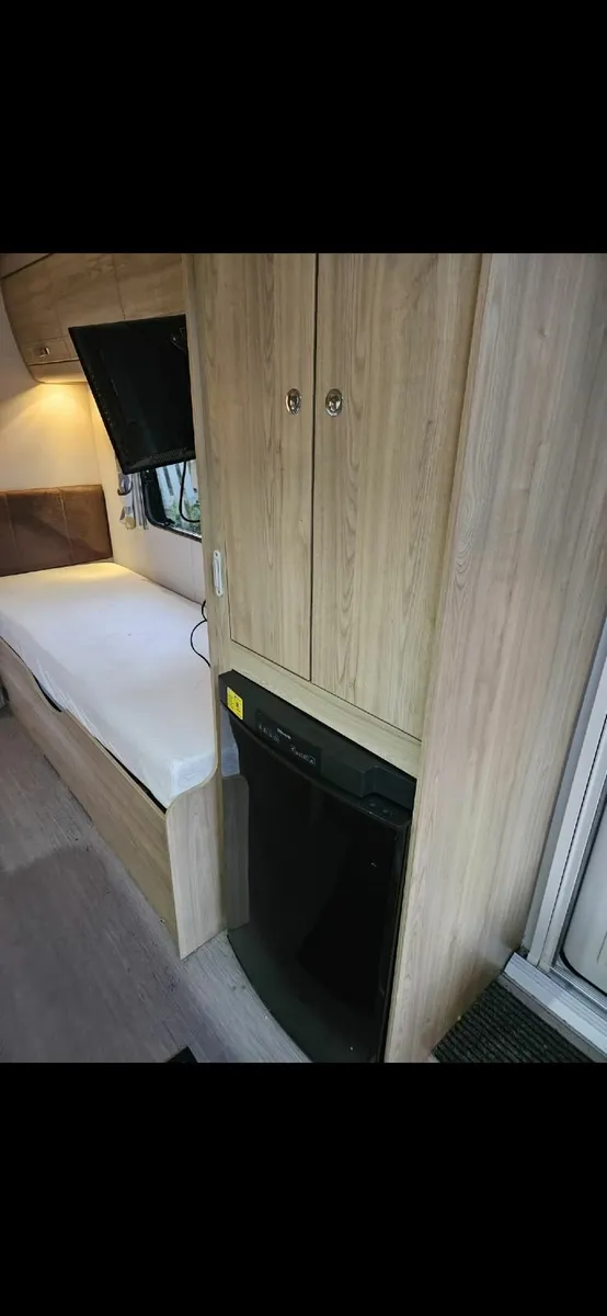 Caravan for sale - Image 4