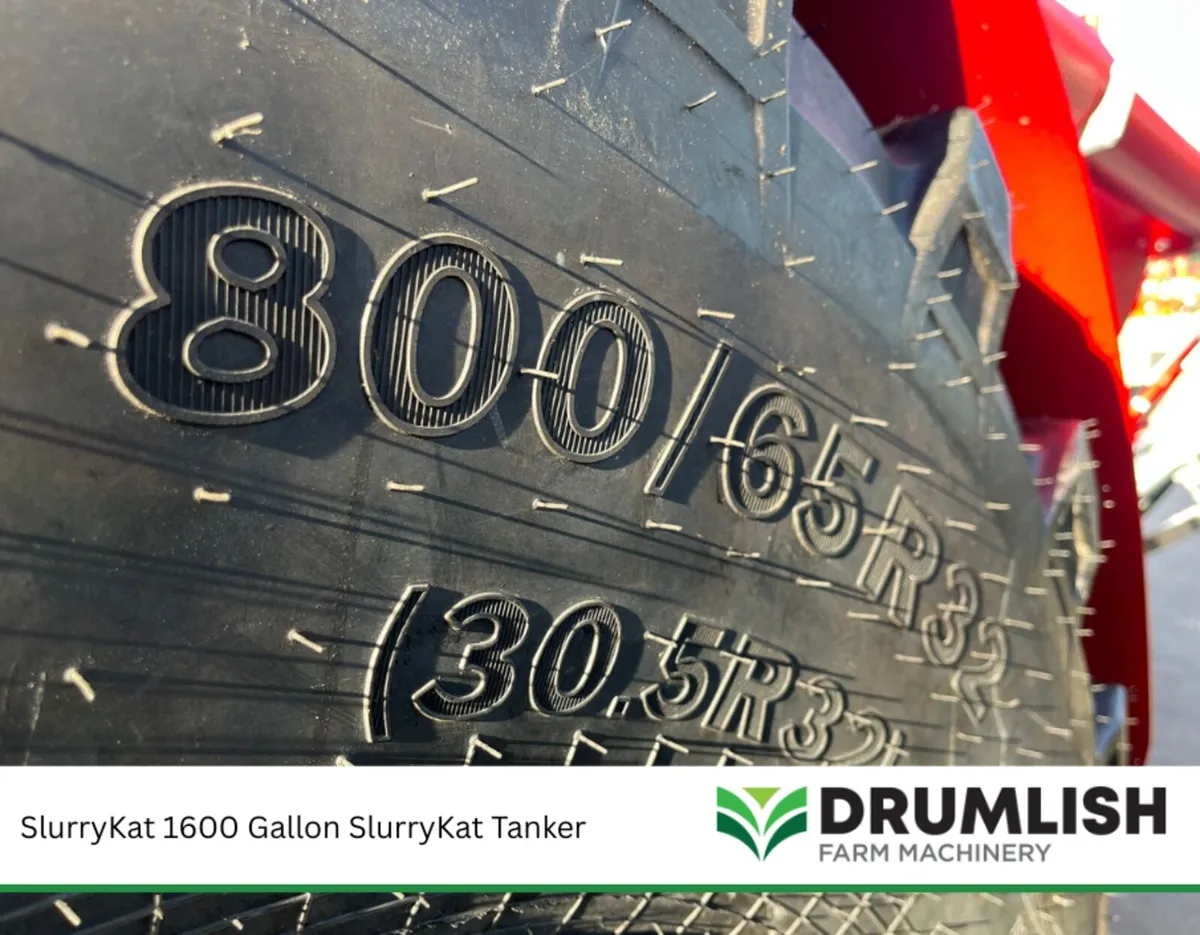 New 2025 1600 Gallon SlurryKat Tanker - Image 3