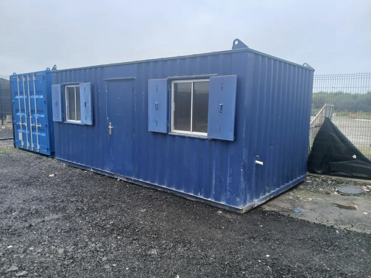 Cabins and containers - Image 3