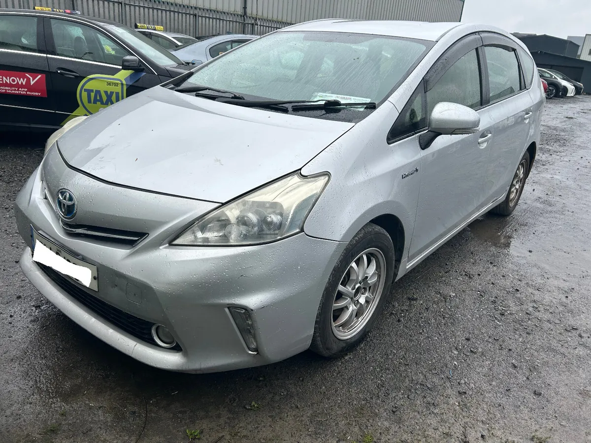 BREAKING 2019 TOYOTA PRIUS & ALPHA 7 SEATER PRIUS - Image 3