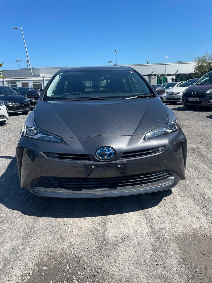 BREAKING 2019 TOYOTA PRIUS & ALPHA 7 SEATER PRIUS - Image 1