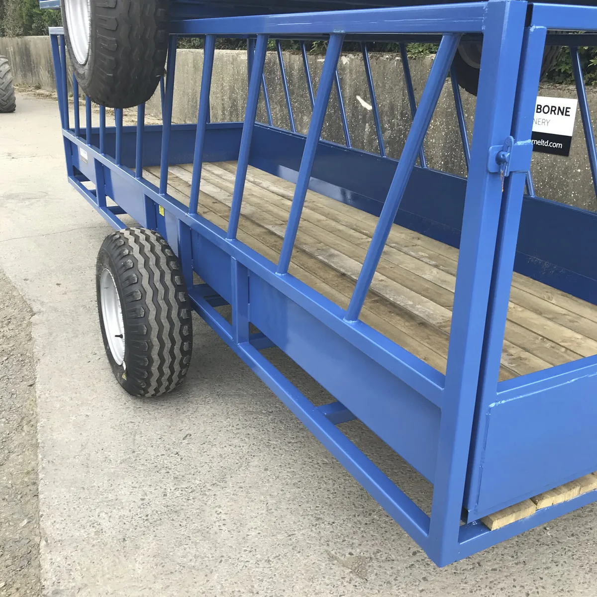 Osborne 15'6" cattle feeding trailer - NEW - Image 3