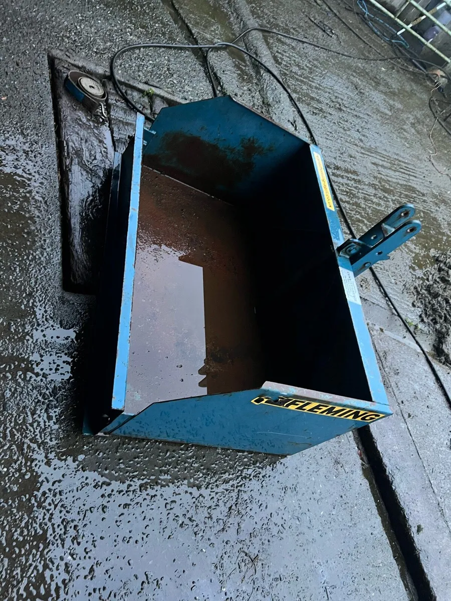 Fleming Link Box - Image 4