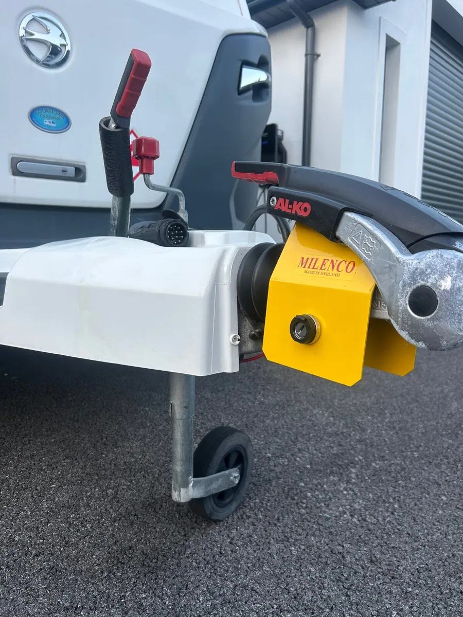 Caravan Swift Basecamp 6 - Image 3