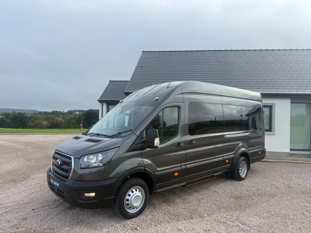 221 Ford Transit Trend 17 Seater - Image 2