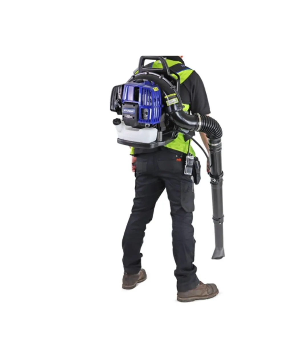 Hyundai 52cc 2-Stroke Backpack Petrol Leaf Blower - Image 3