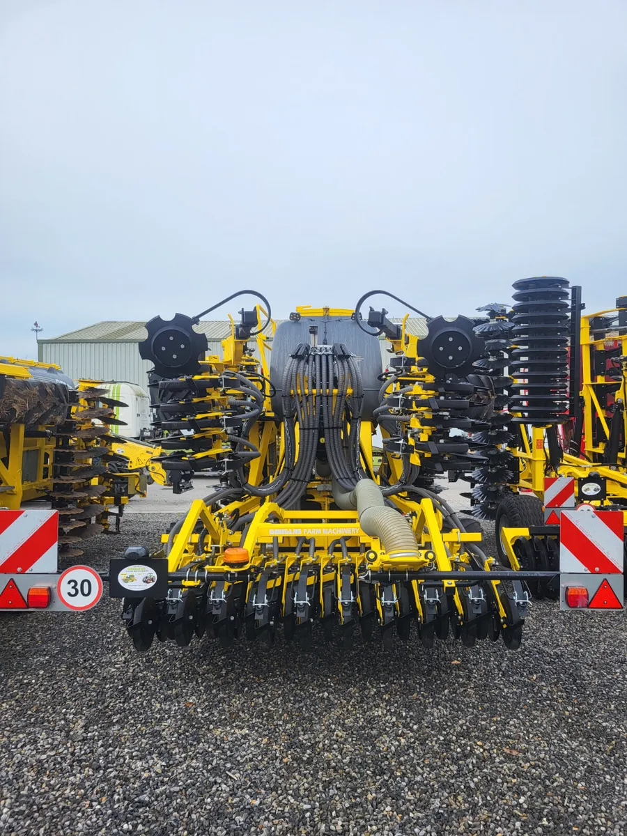 BEDNAR OMEGA 4000FL Seed Drill - Image 4