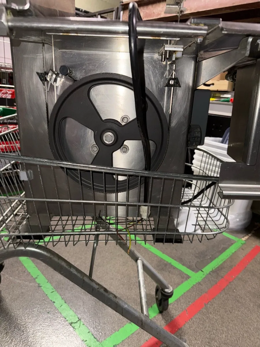 Medoc Butchers Bandsaw - Image 4