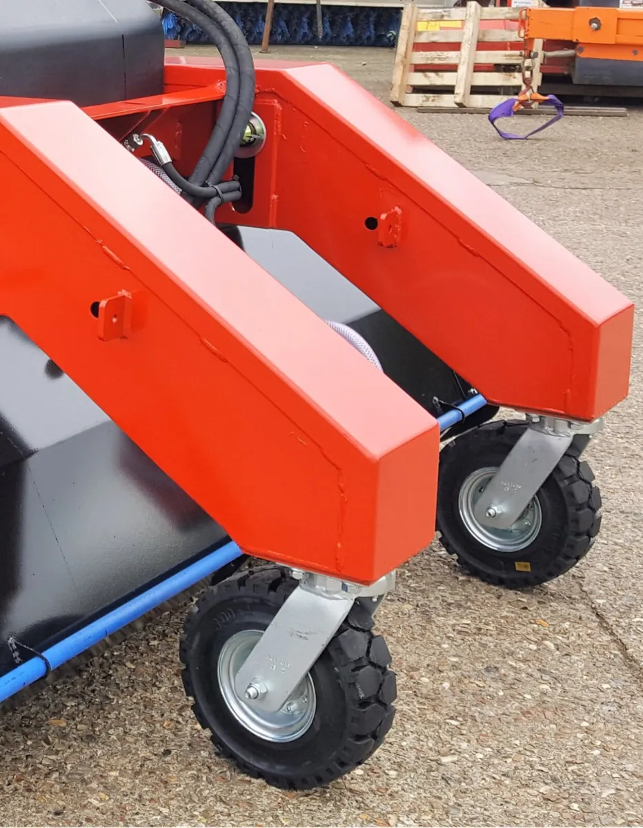 Sutton Site Sweep Hydraulic Sweepers For Sale - Image 2