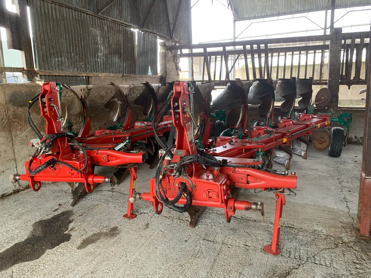 Kverneland Es85 5 furrow - Image 1