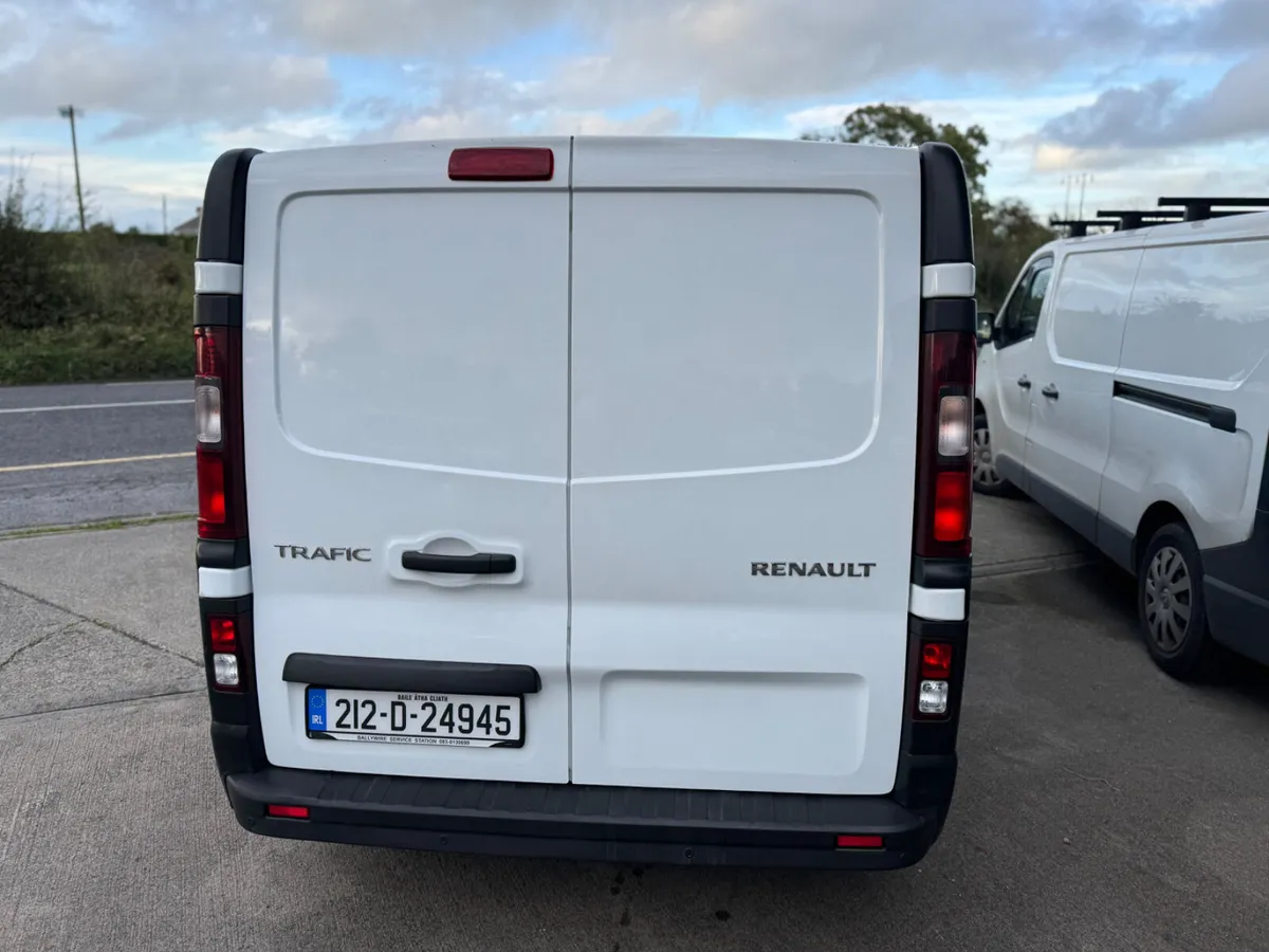 Renault Trafic 2021 - Image 3