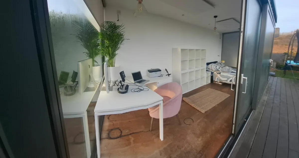 garden office - Image 4