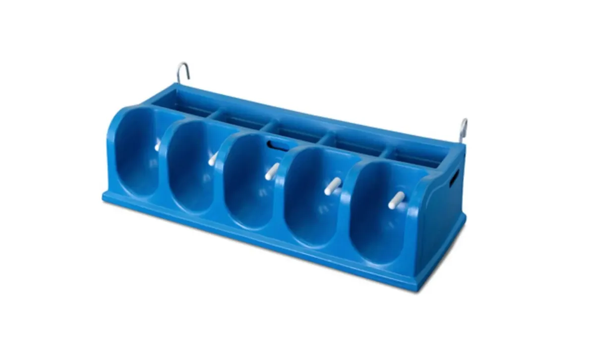 WYDALE FEEDING EQUIPEMENT - Image 1