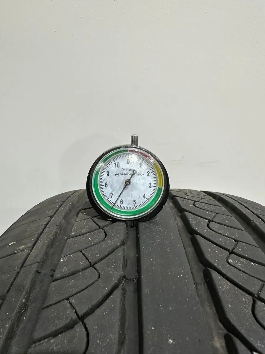 18" Genuine Jaguar E Pace Alloy Wheels & Tyres - Image 3