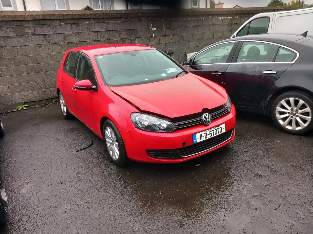 2011 vw golf 1.6 diesel complete For Parts